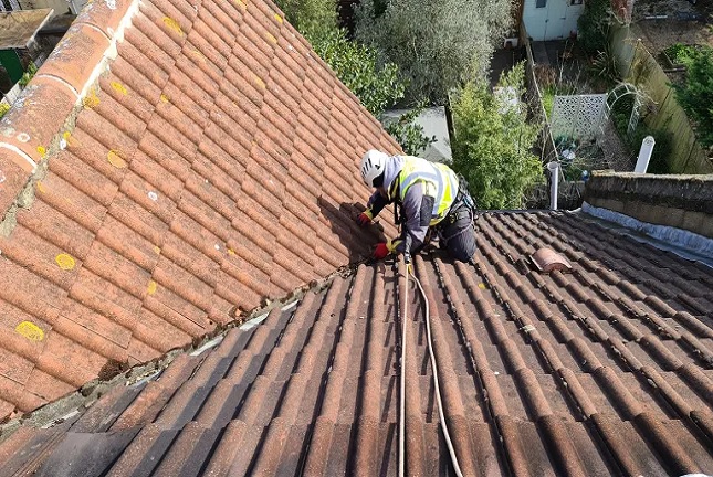 Cserepes tetők javítása Pest megyében